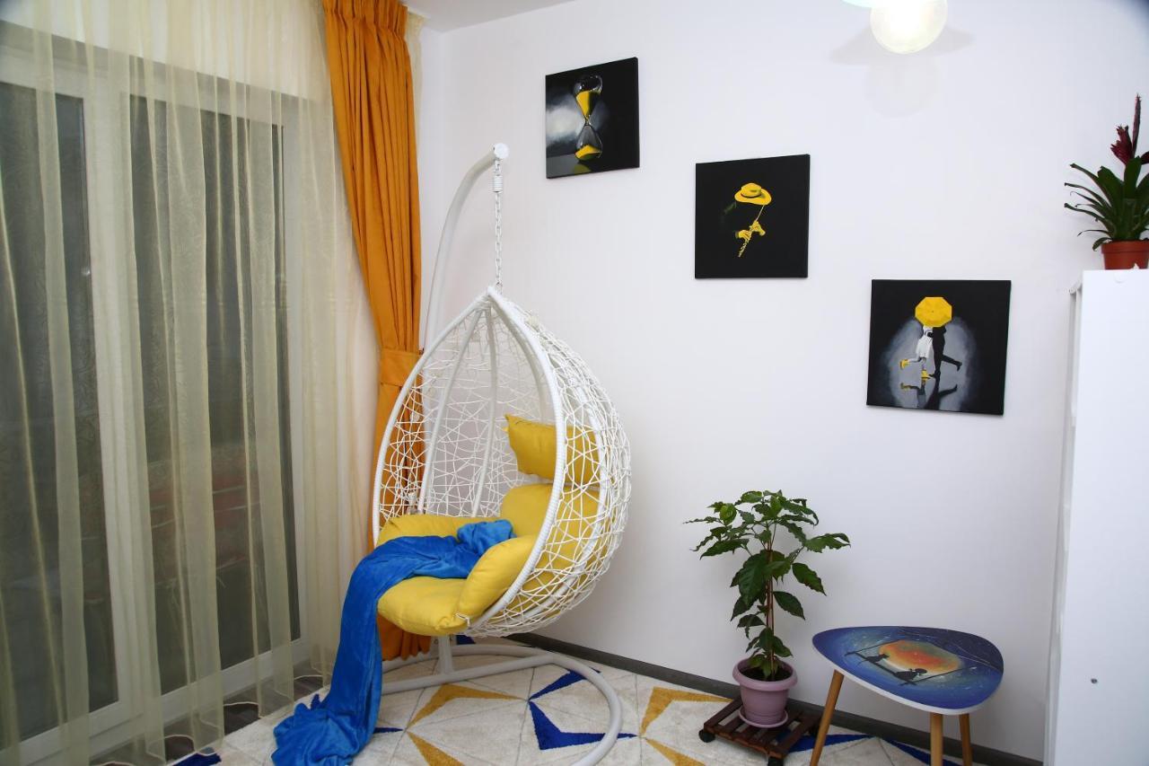B&M Apartment Braşov Esterno foto