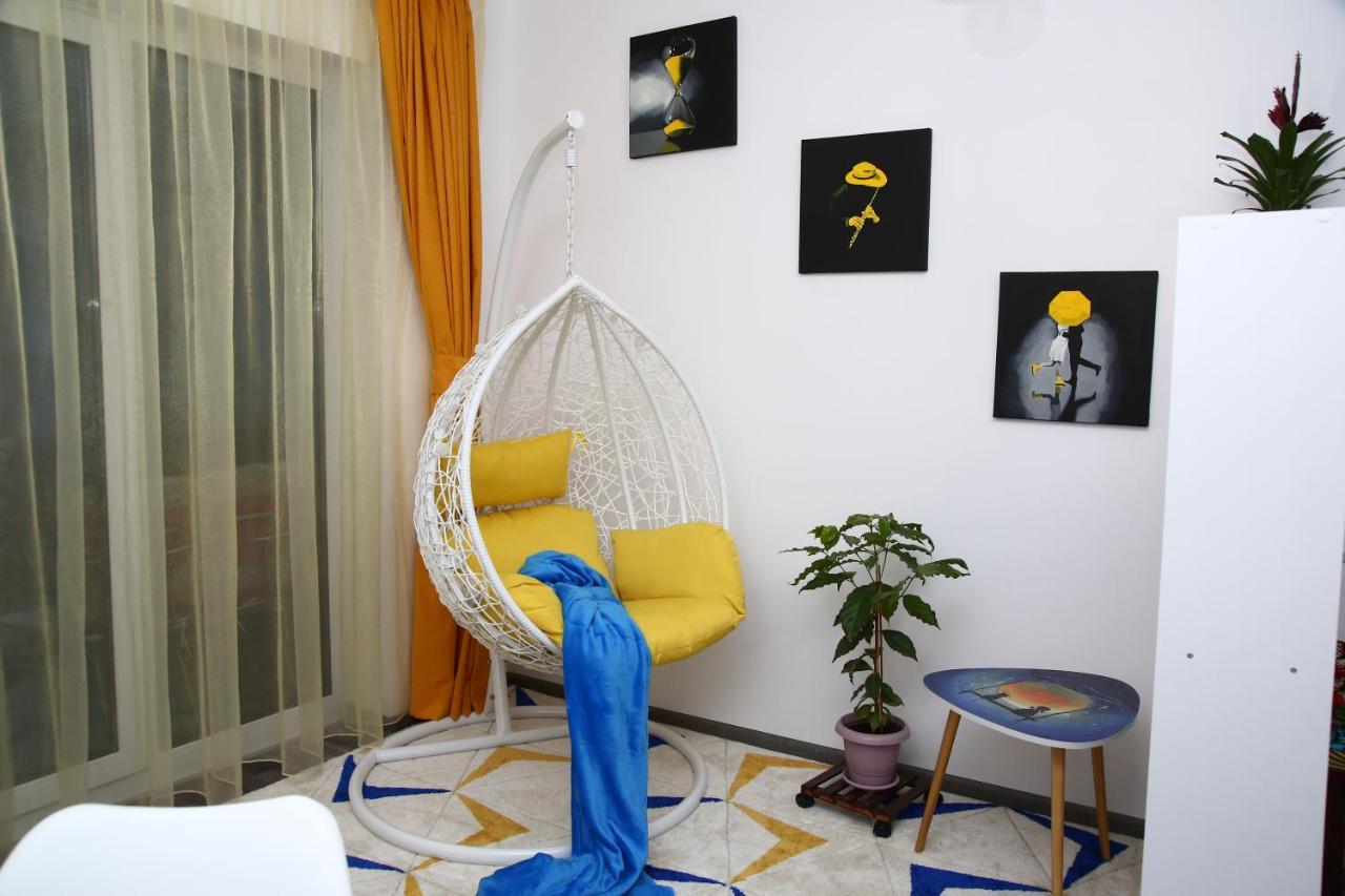 B&M Apartment Braşov Esterno foto