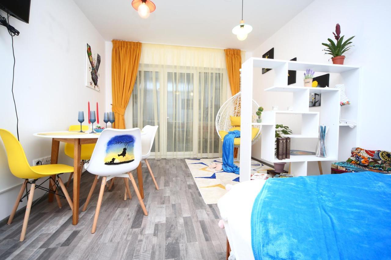 B&M Apartment Braşov Esterno foto