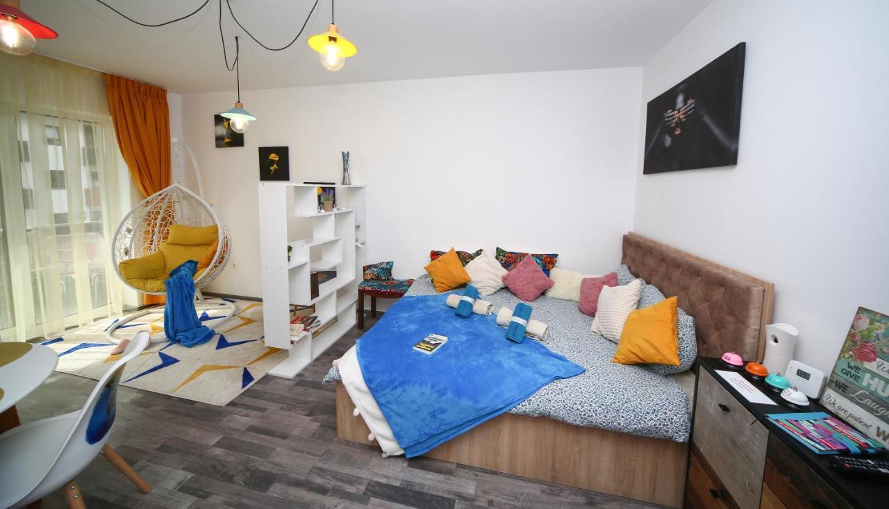 B&M Apartment Braşov Esterno foto