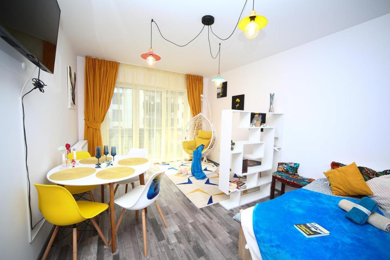 B&M Apartment Braşov Esterno foto