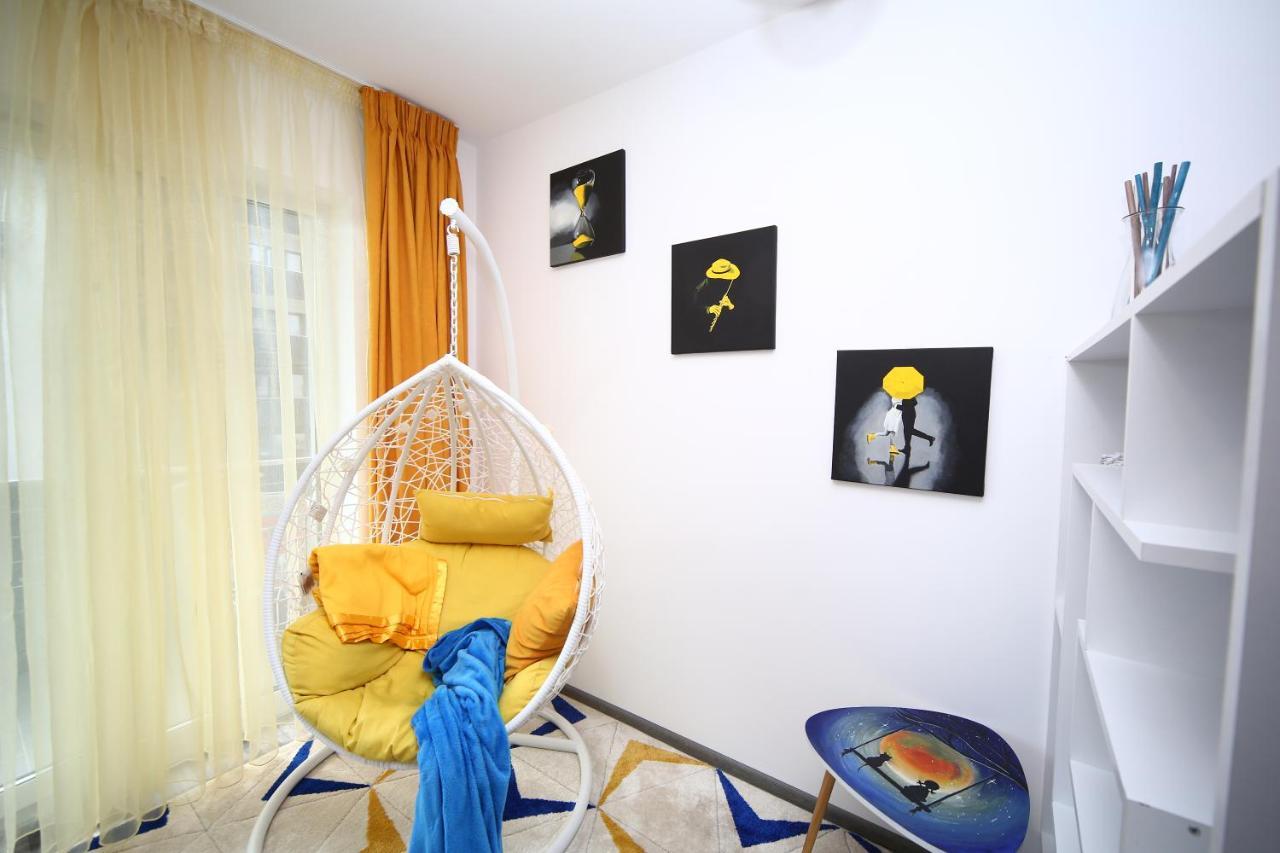 B&M Apartment Braşov Esterno foto