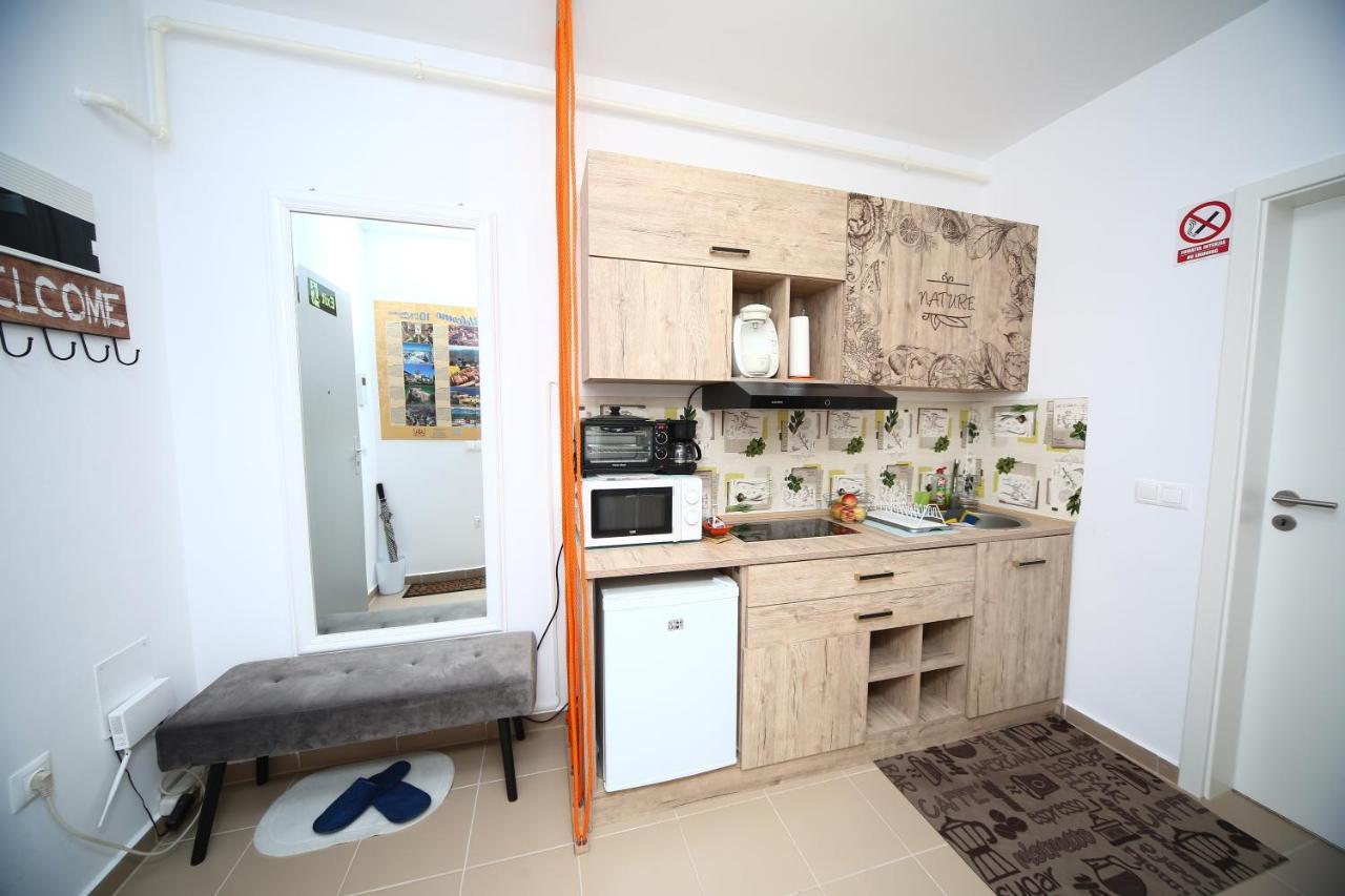 B&M Apartment Braşov Esterno foto