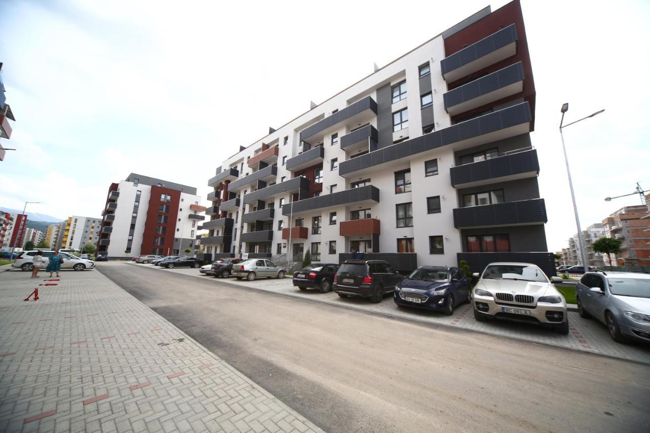 B&M Apartment Braşov Esterno foto